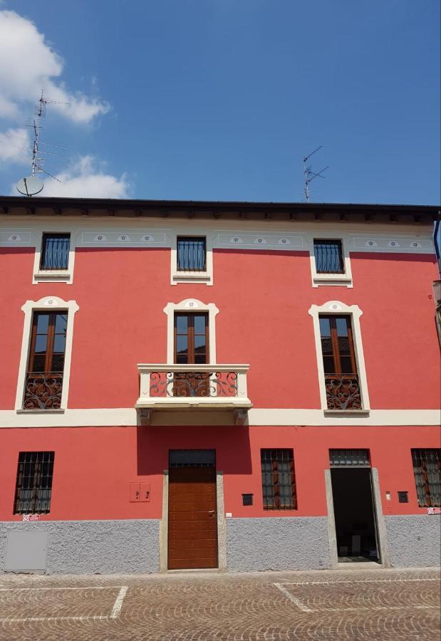 B&B Del Corso Castano Primo Dış mekan fotoğraf