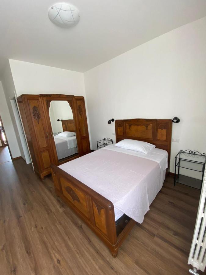 B&B Del Corso Castano Primo Dış mekan fotoğraf