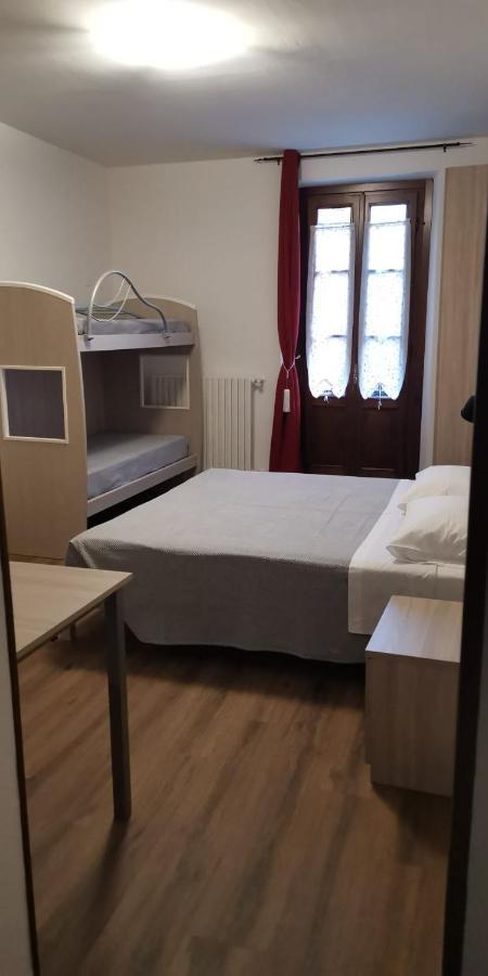 B&B Del Corso Castano Primo Dış mekan fotoğraf