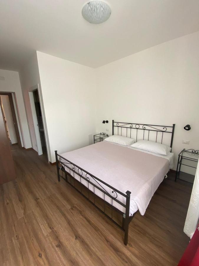 B&B Del Corso Castano Primo Dış mekan fotoğraf
